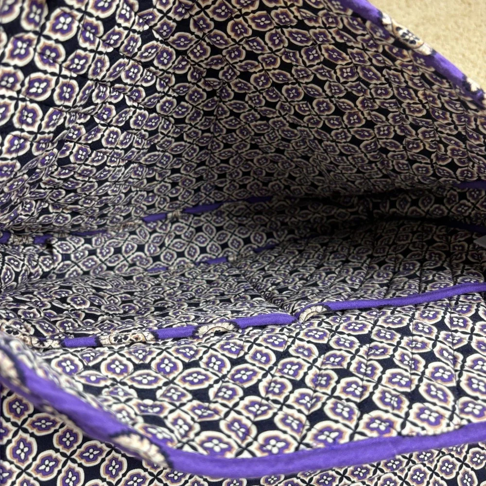 Vera Bradley Purple Paisley Quilted Messenger Bag Crossbody Shoulder Strap‎